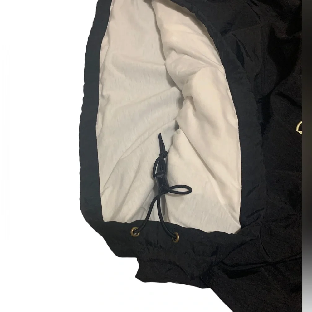 Champion outerwear - Picture 5 of 6